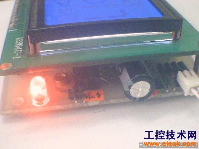 ourdev_606635ZBLEDR.jpg